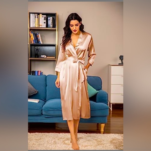 NWT JONES NEW YORK WOMEN LACE ROBE RAP UP TWO POCKETS SIZE MEDIUM - Picture 1 of 8